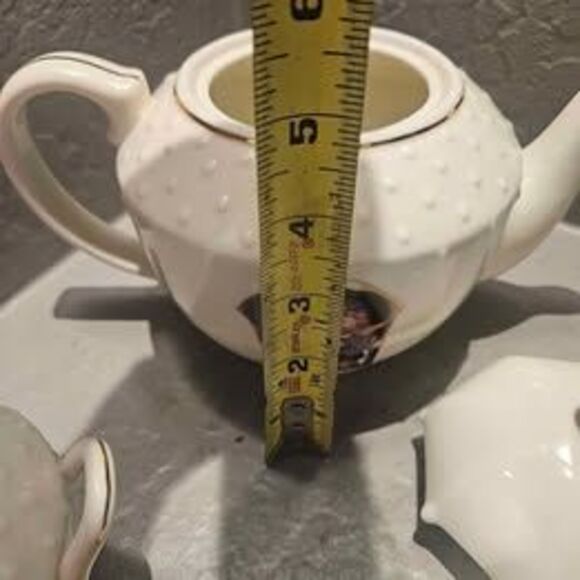 Hummel Tea Pot Set In original box Stormy Weather Umbrella Boy and Girl - Picture 6 of 10